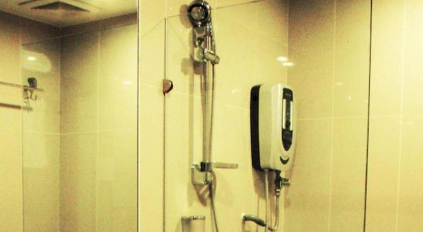 Adel Hotel Kota Kinabalu Kültér fotó